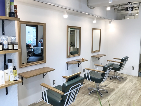 向ヶ丘遊園の美容院quackのサロン